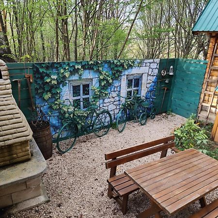Brvnara Fairy Tale Villa เซทินเจ ภายนอก รูปภาพ