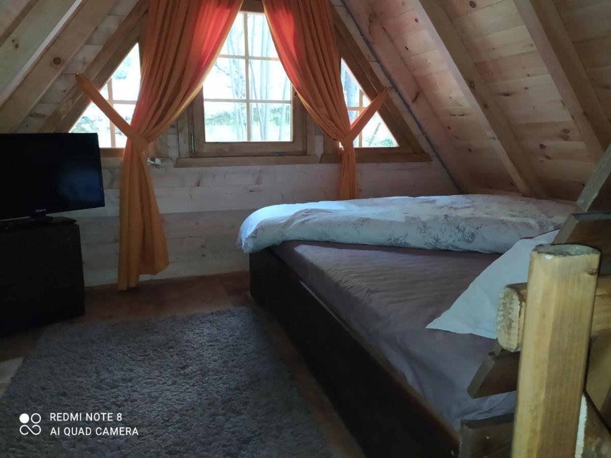 Brvnara Fairy Tale Villa เซทินเจ ภายนอก รูปภาพ