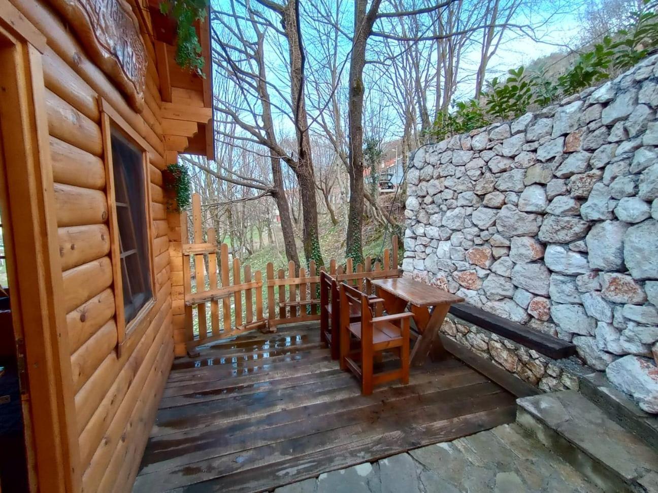 Brvnara Fairy Tale Villa เซทินเจ ภายนอก รูปภาพ