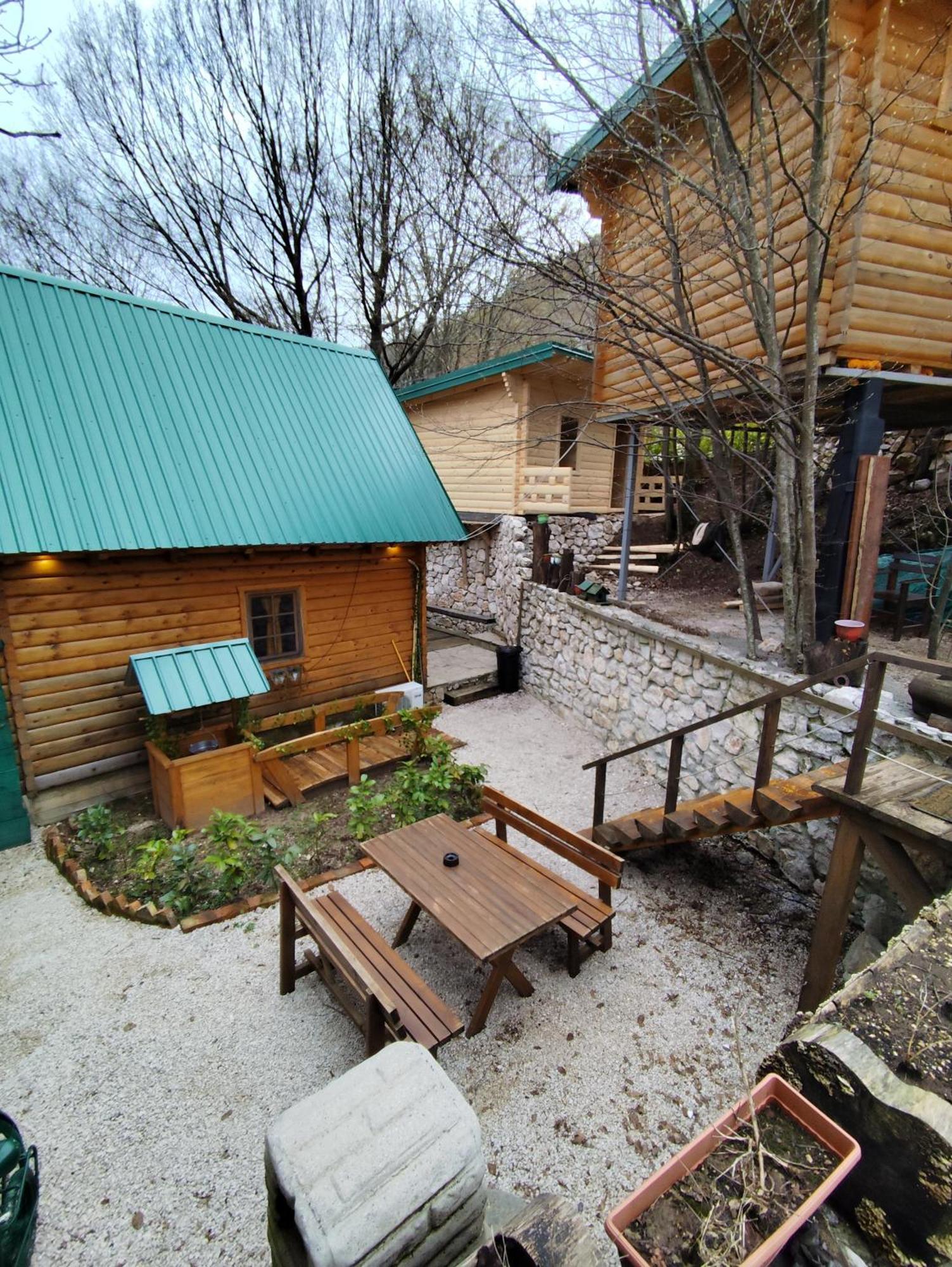 Brvnara Fairy Tale Villa เซทินเจ ภายนอก รูปภาพ